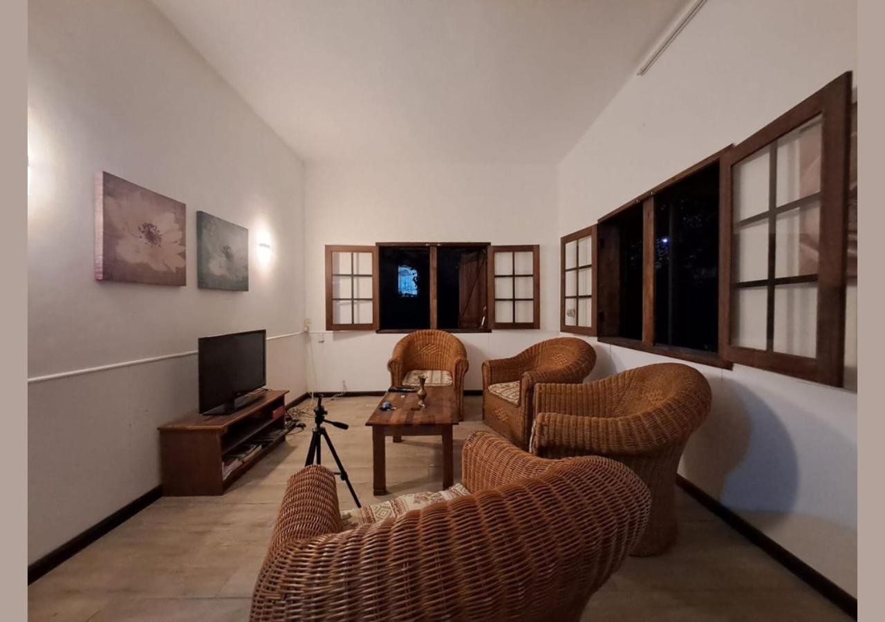 Flic en Flac 3-Bedroom Garden Villa, 3 Min Walk to Beach - 5