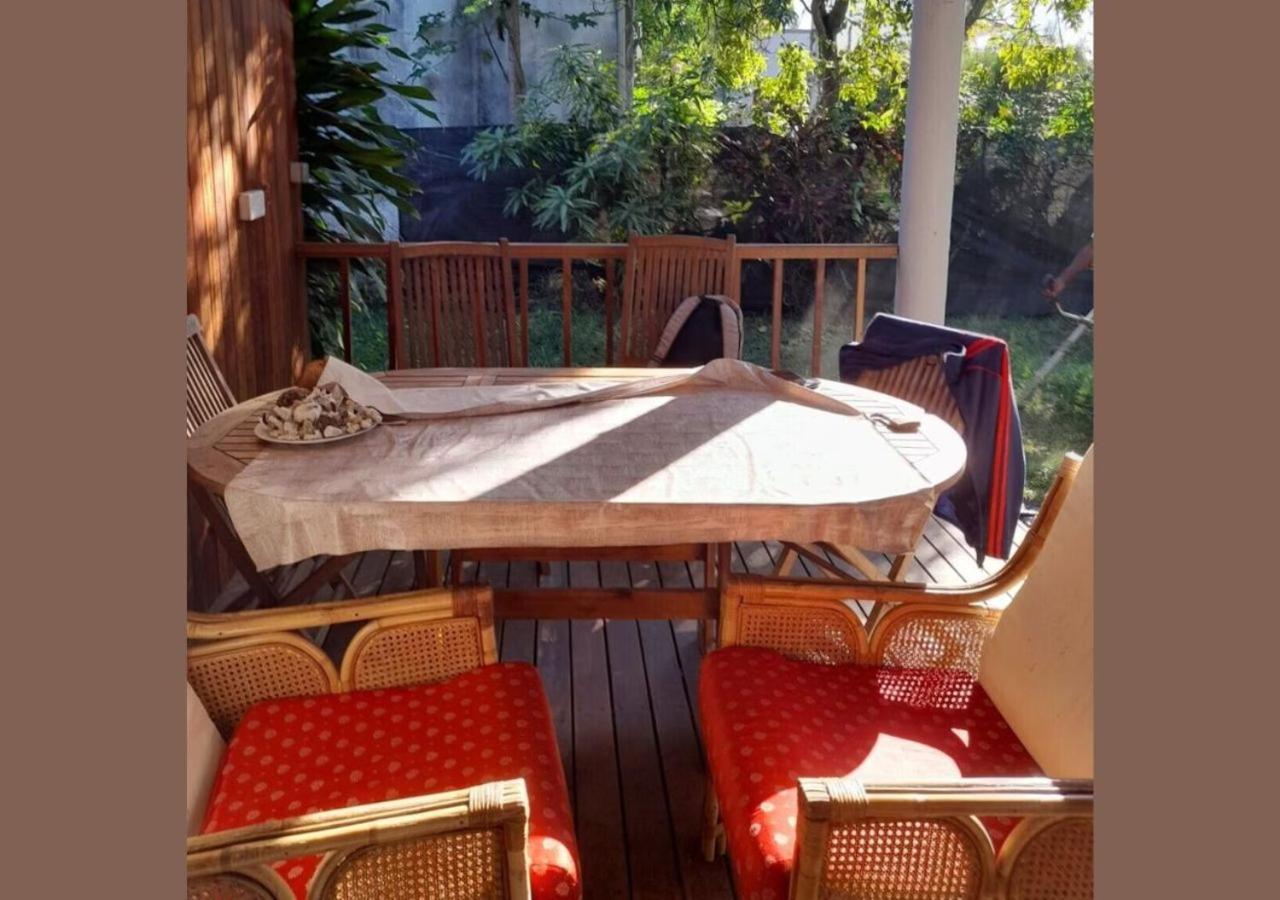 Flic en Flac 3-Bedroom Garden Villa, 3 Min Walk to Beach - 4