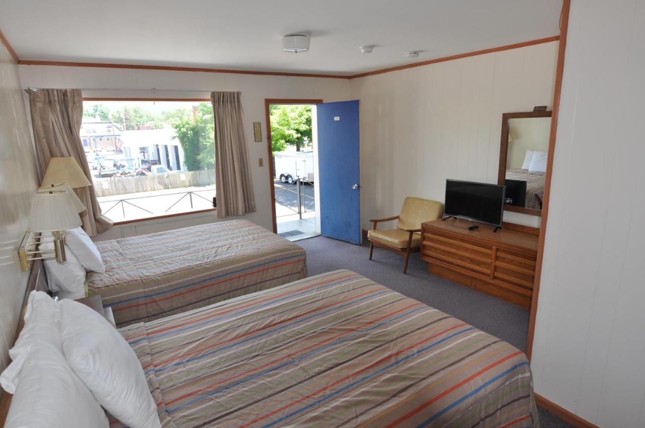 Budget Inn near Westrock — photo 18