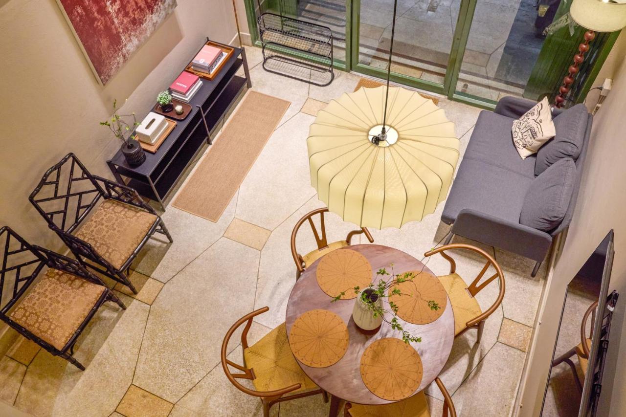 Newly Renovated, 4BR Townhouse , 5min MRT , Group - 3