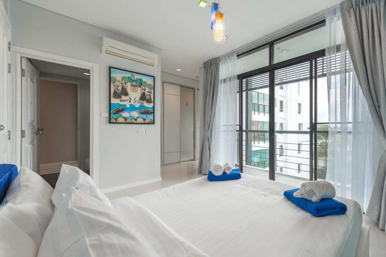 C205 4BR Pool, Mountain Views & Prime Location - 2