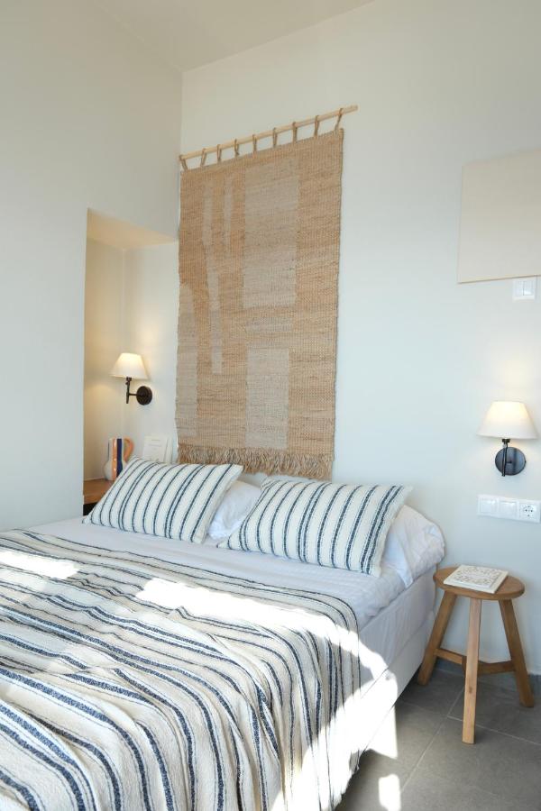 Mnimes Guesthouses Santorini - 2