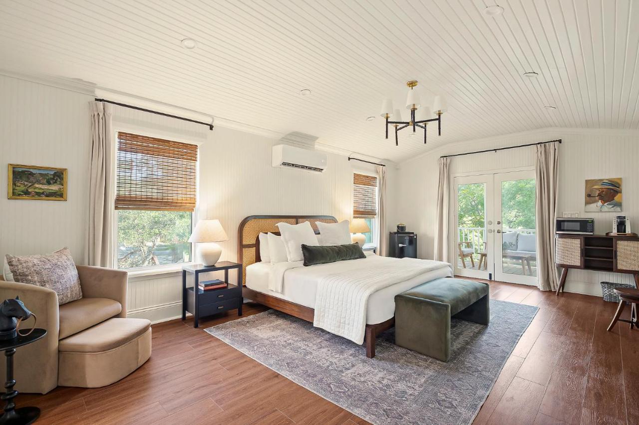 The Meyer Hotel — photo 20