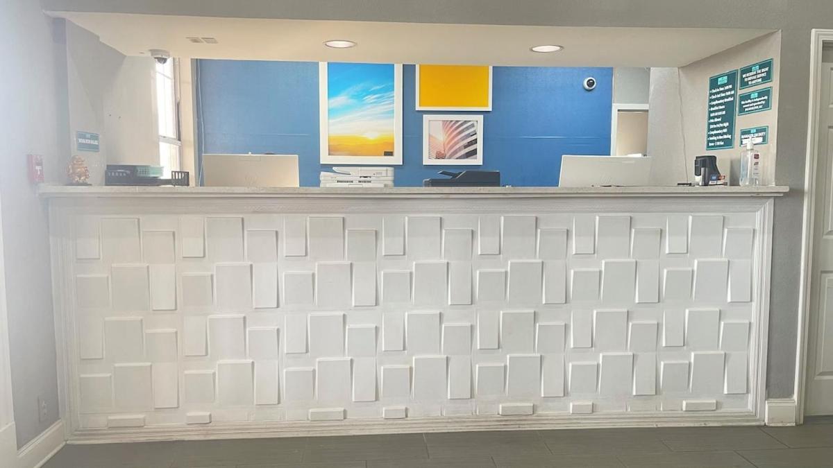 Homegate Inn and Suites — photo 10
