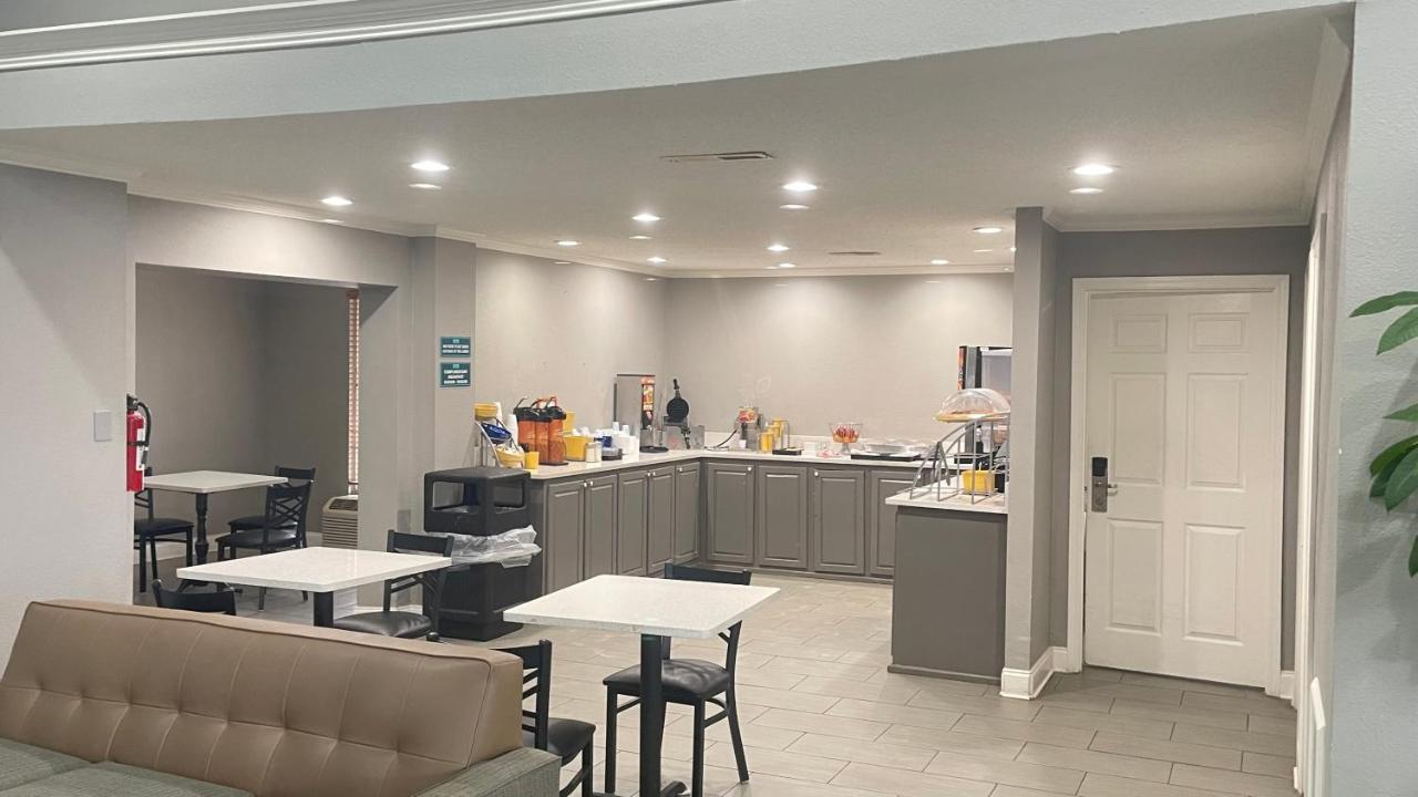 Homegate Inn and Suites — photo 4