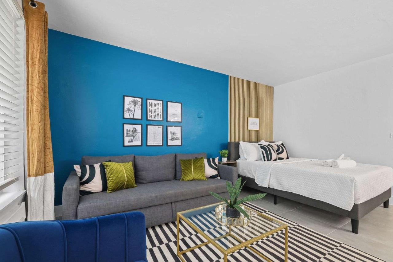 Beachfront Bliss 1BR Miami Beach - 4