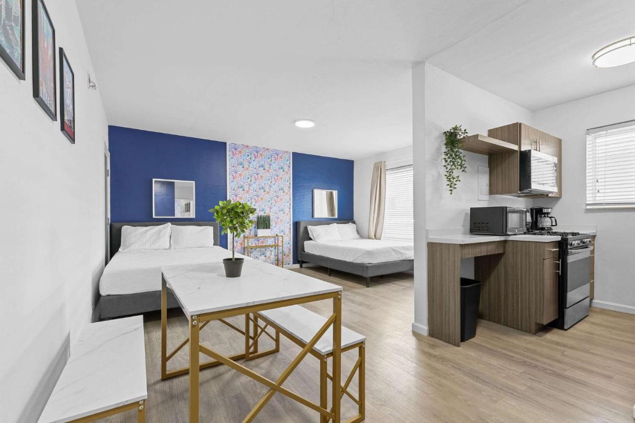 North Shore Studio Sun & Sand