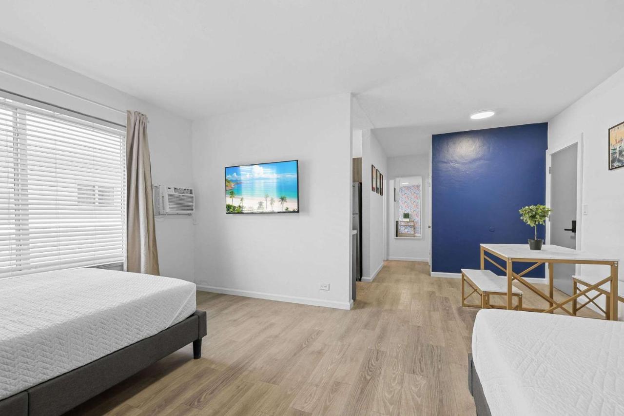 North Shore Studio Sun & Sand - 5