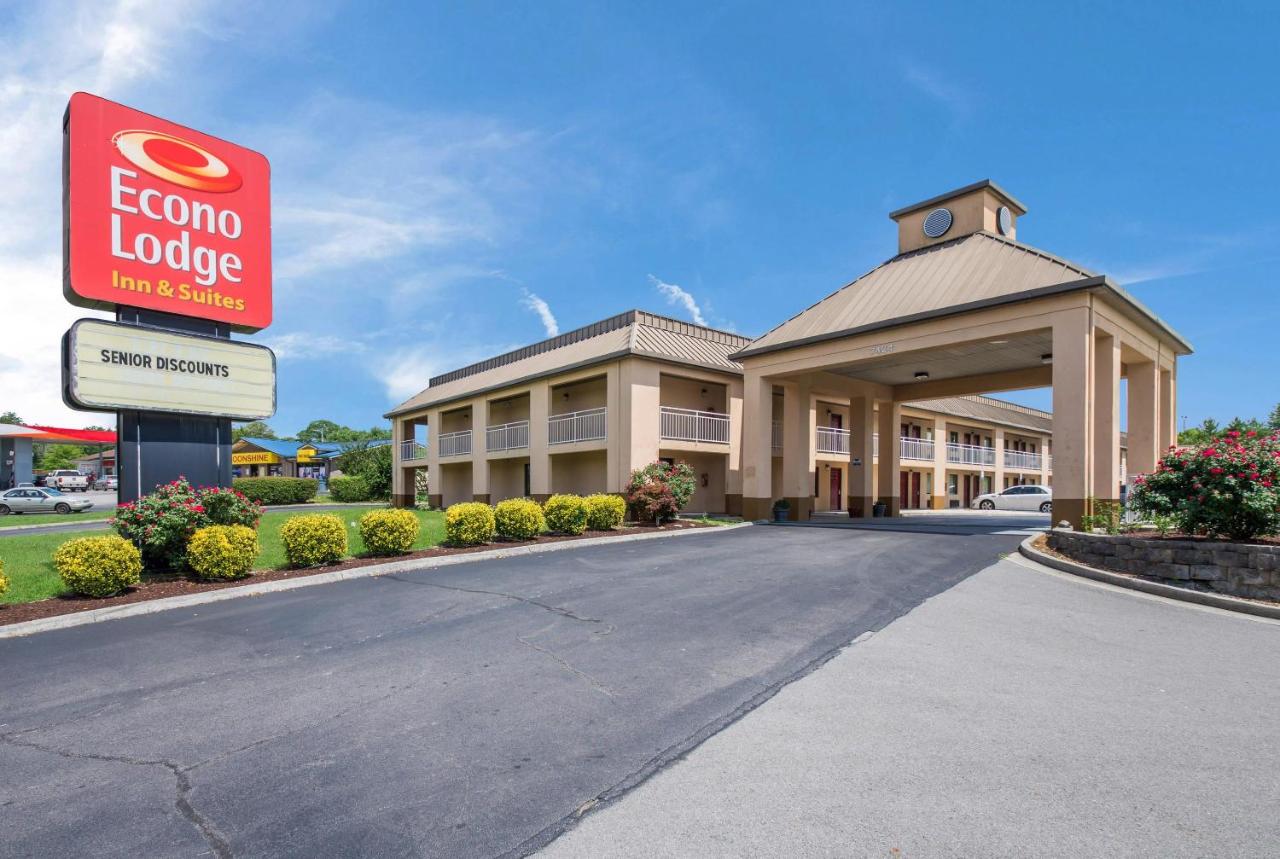 Image: Econo Lodge Inn & Suites Knoxville East