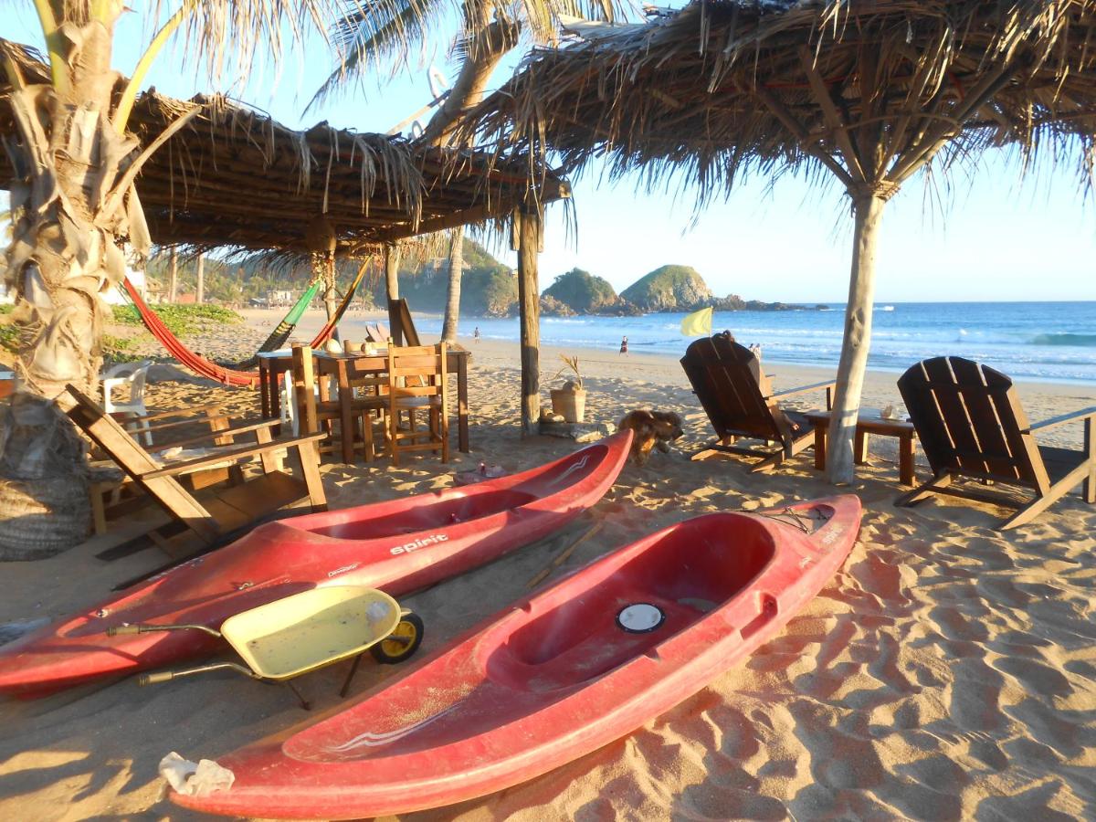 Beach: Cafe Maya - Casa Acalli