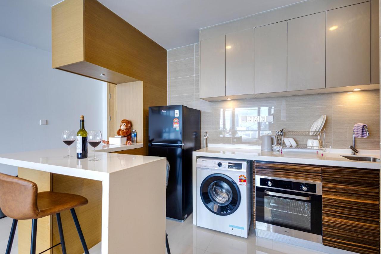 R&F Cozy Studio Near CIQ & Mall - 3