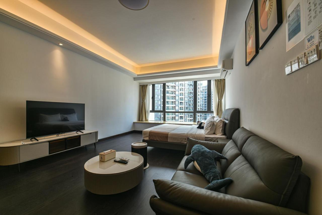 R&F Cozy Studio Near CIQ & Mall - 2
