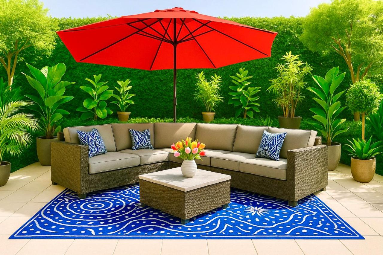 Enchanting Hollywood Hills Oasis with Tree-Top Views, Serene Outdoor Living Room, Zen Garden, Free Attached Garage, Sleeps 6, in LA's Most Desirable, Central, Serene Canyon Neighborhood, and Only 2 Minutes to Hollywood Boulevard - 3