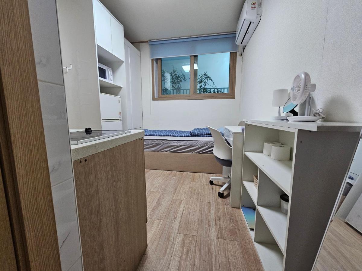 YH House Hongdae, Sinchon - 2