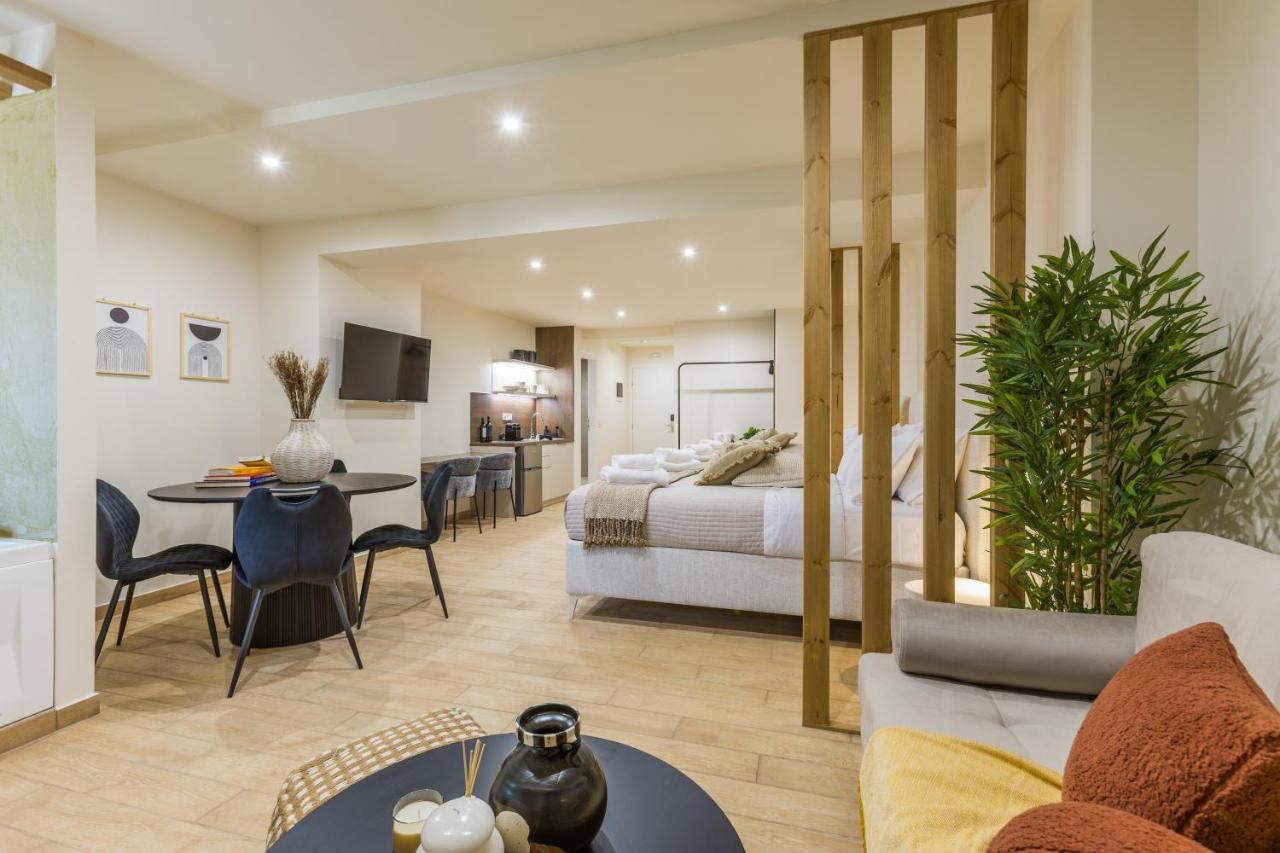 Raise Thiseio Stylish Living - 4
