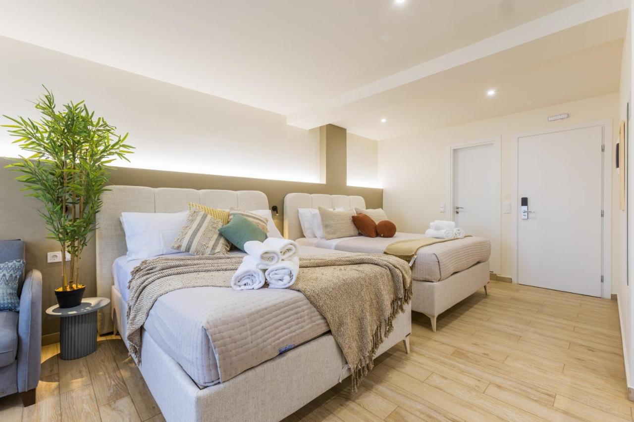 Raise Thiseio Stylish Living - 3