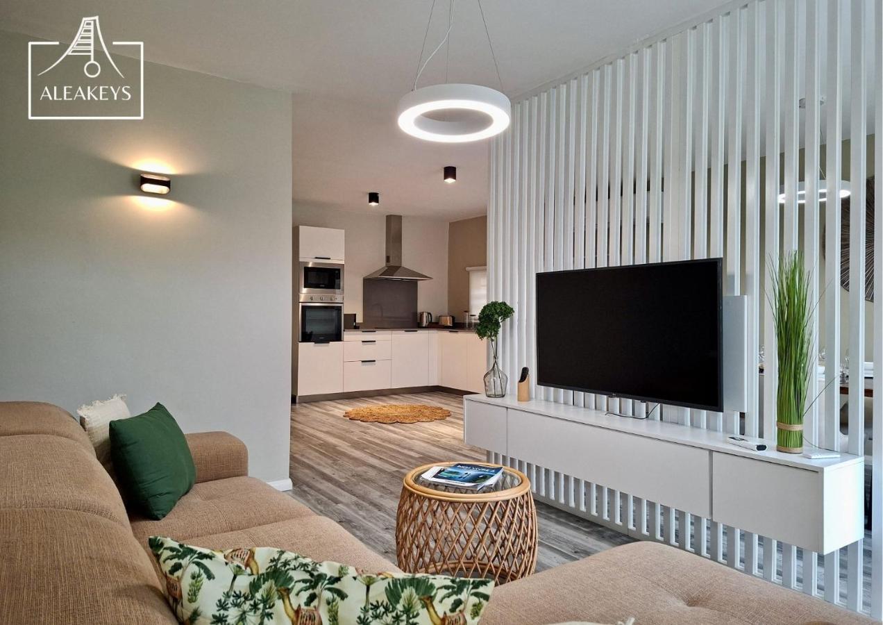 Apt Le Patio, clim, wifi, grande piscine, parking