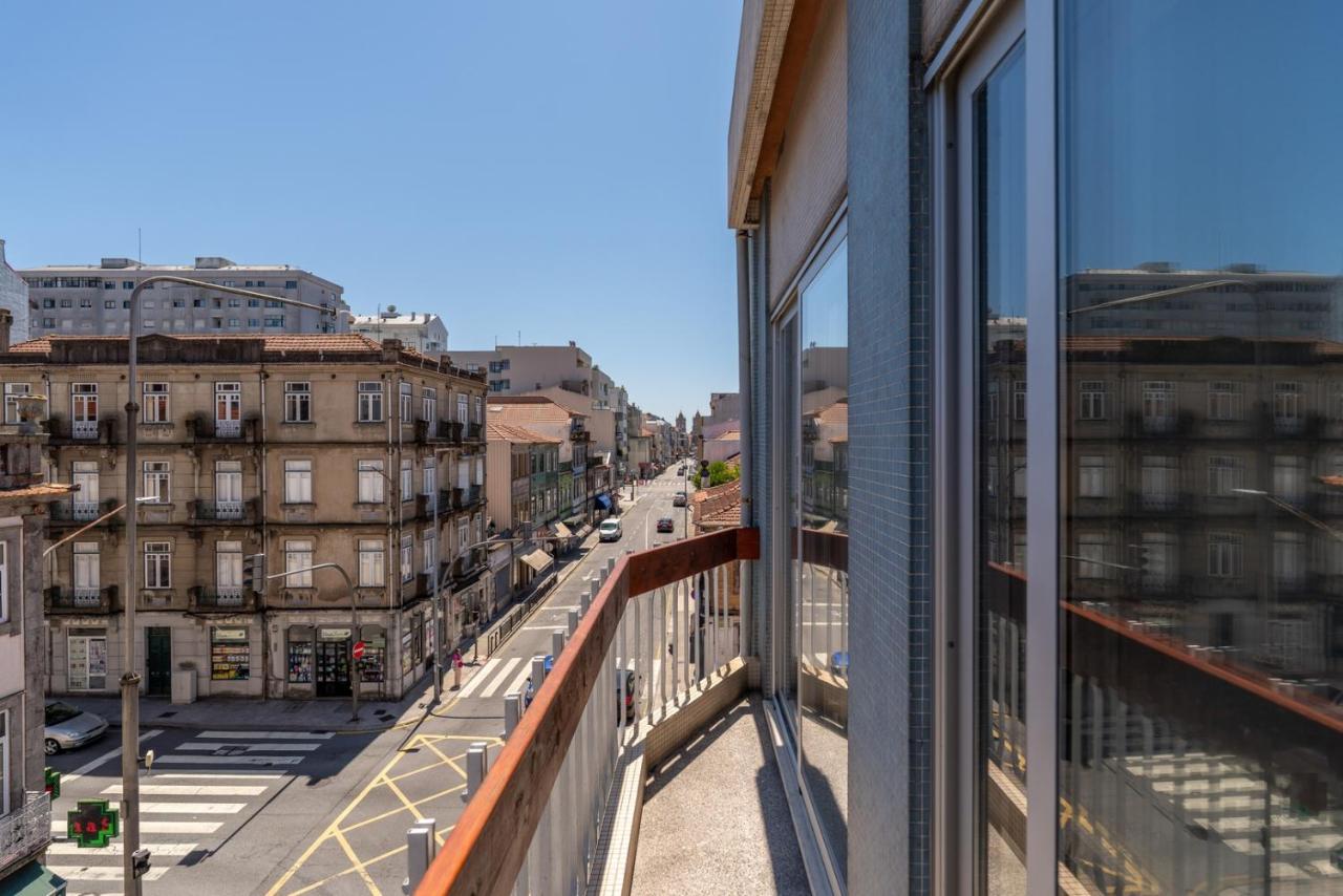 Central & Stylish Apartment by HostWise - 5