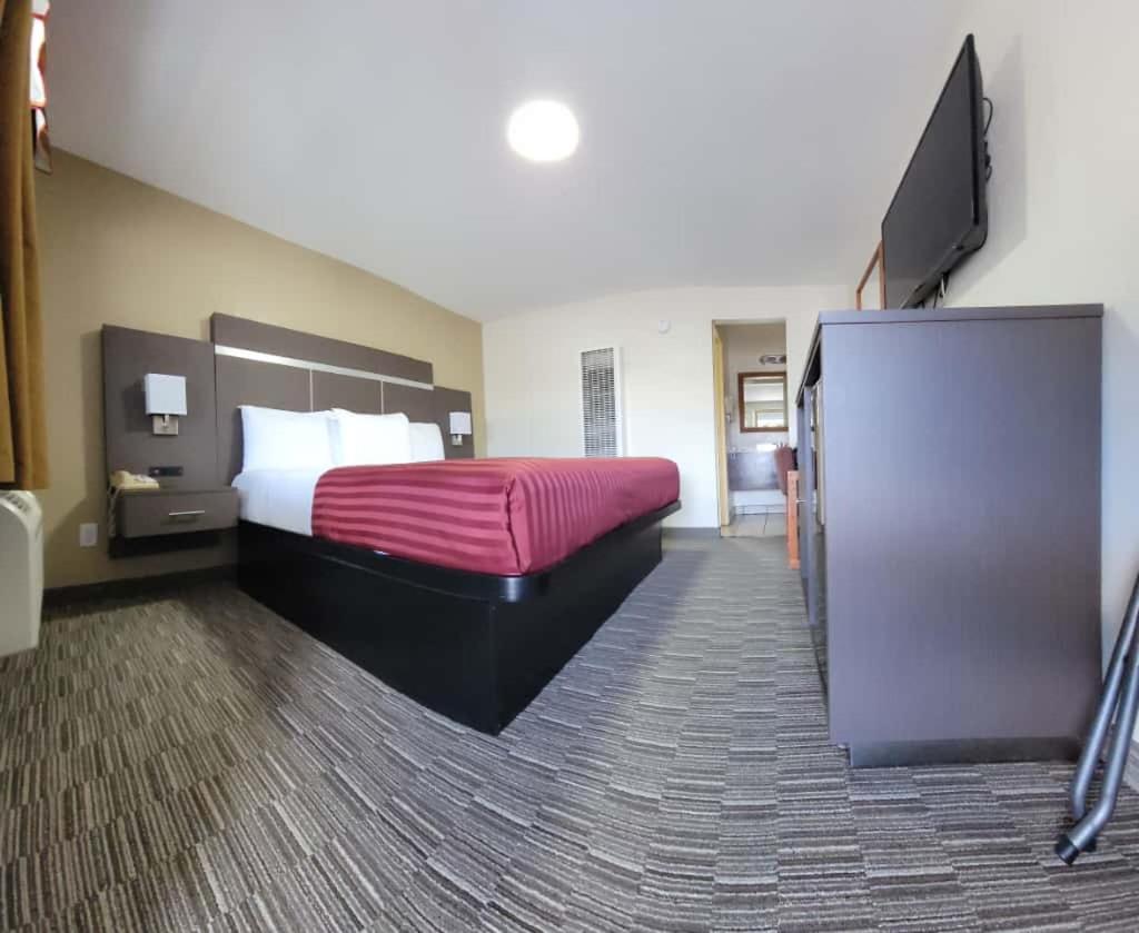 Americas Best Value Inn Grand Junction — photo 13