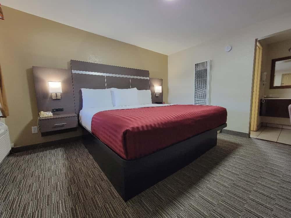 Americas Best Value Inn Grand Junction — photo 14