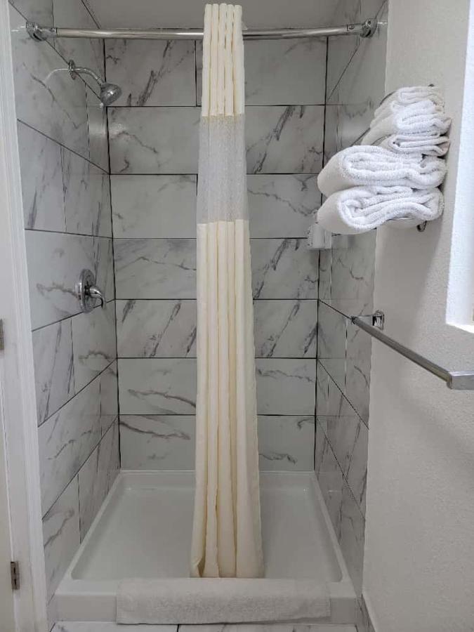 Americas Best Value Inn Grand Junction — photo 19