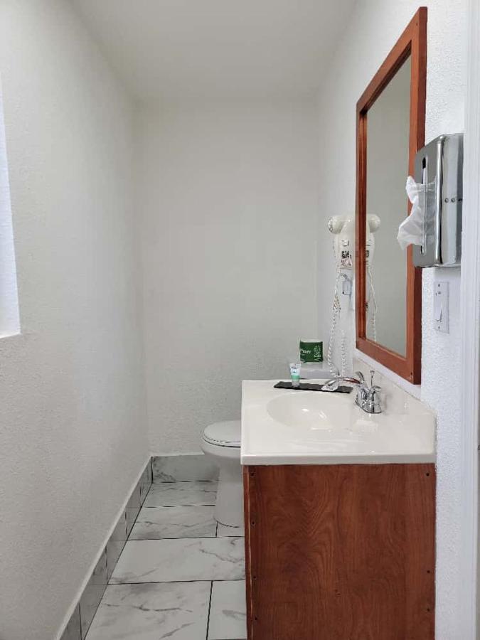 Americas Best Value Inn Grand Junction — photo 17