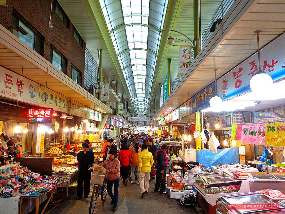 Mangwon Market and Han-river - 5