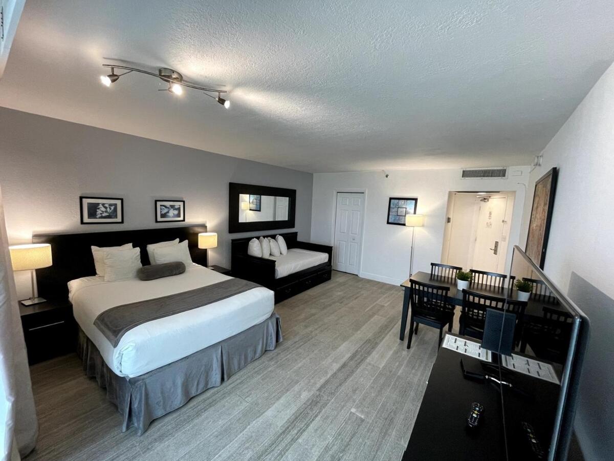 Shine Suites Balcony Studio 7 - 2