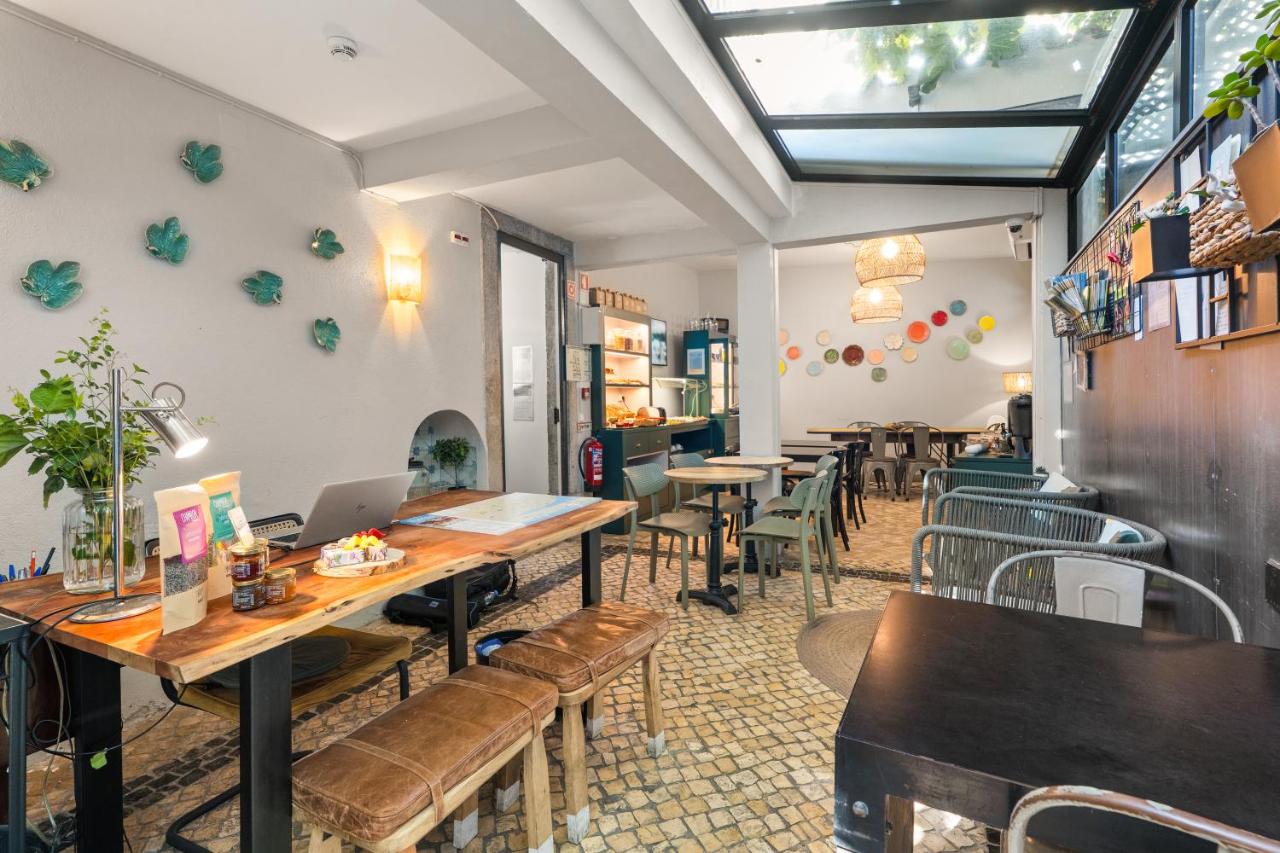 Casa do Bairro by Shiadu - 4