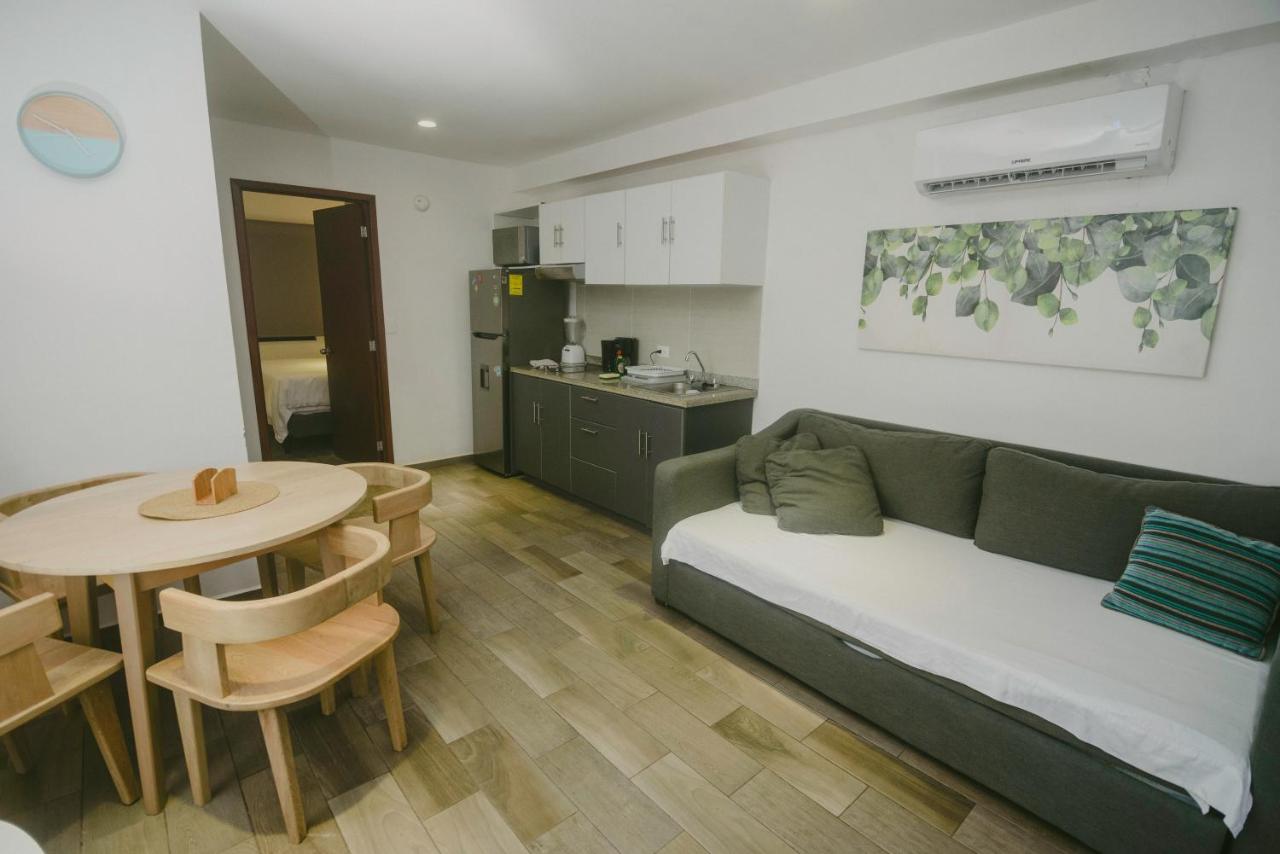 HotelZone L17 Beach Access - 5