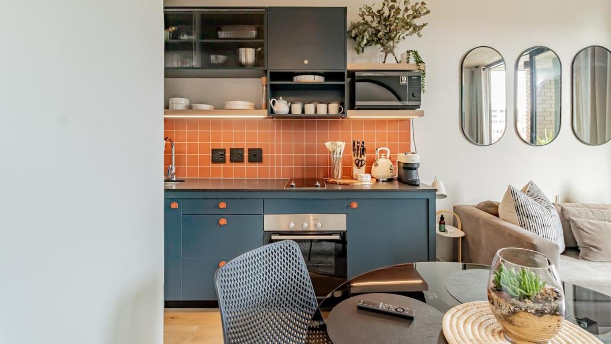 Designer apartment in Sea Point with rooftop pool - 3