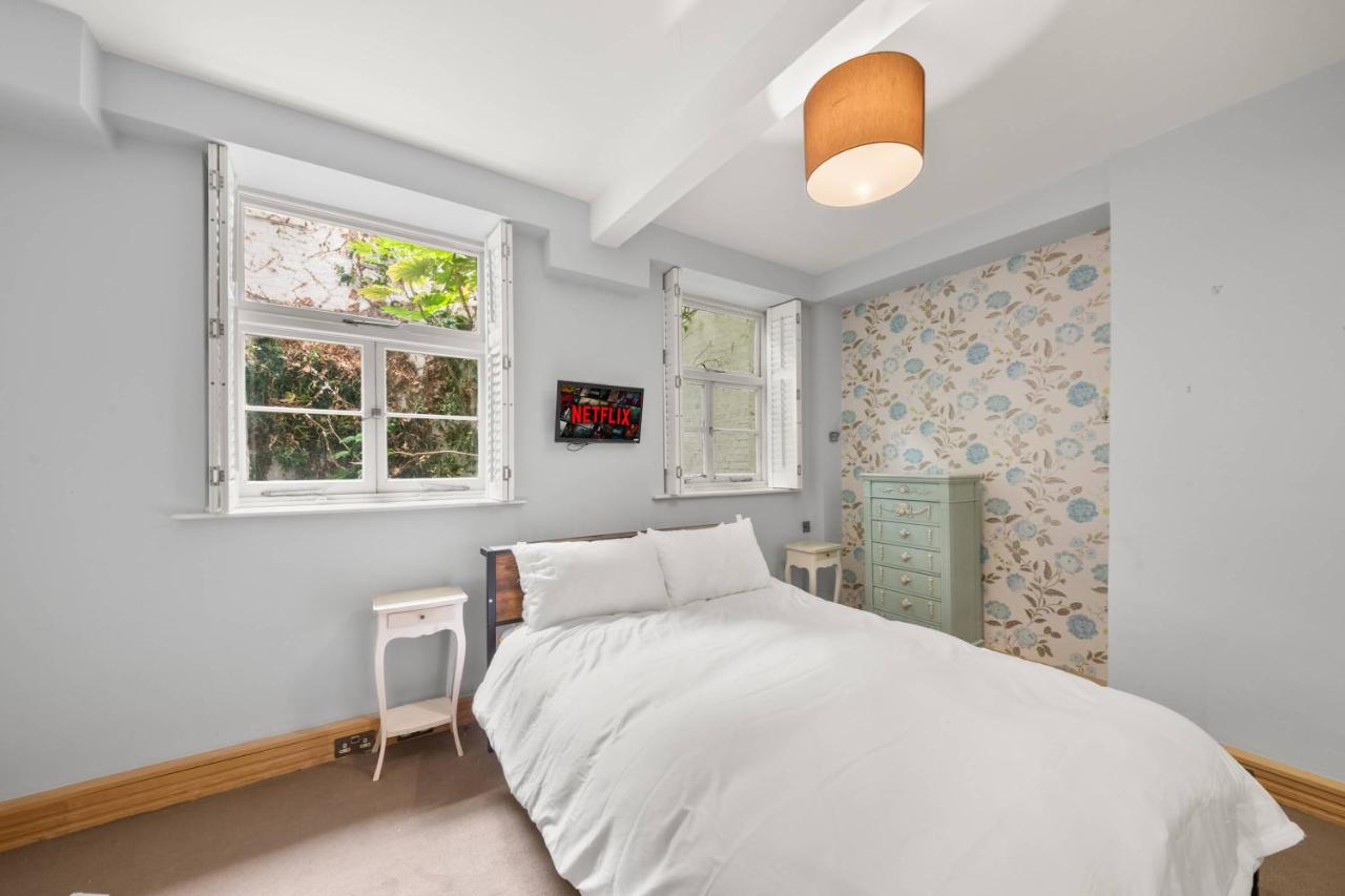 SG, Cosy Knightsbridge Apartment by Harrods - 4