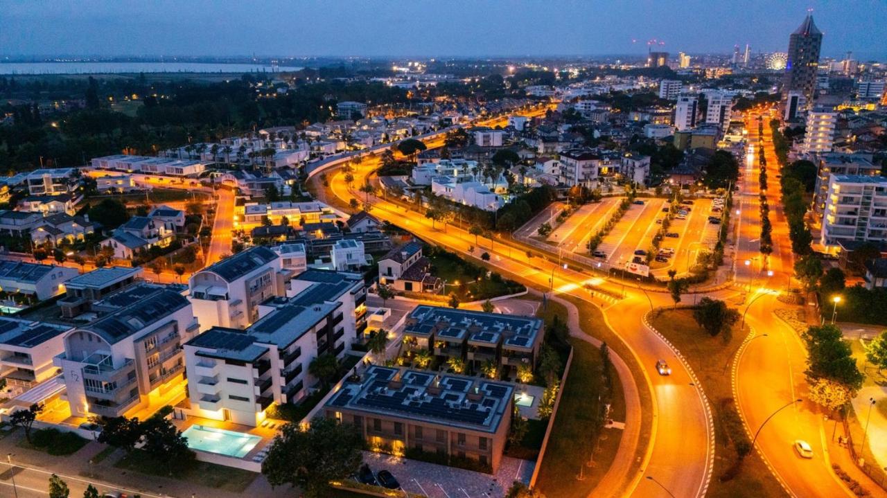 Sun Village Residence con Piscina - Piazza Aurora - Adria Holiday Jesolo - FAMILY APARTMENTS - 5