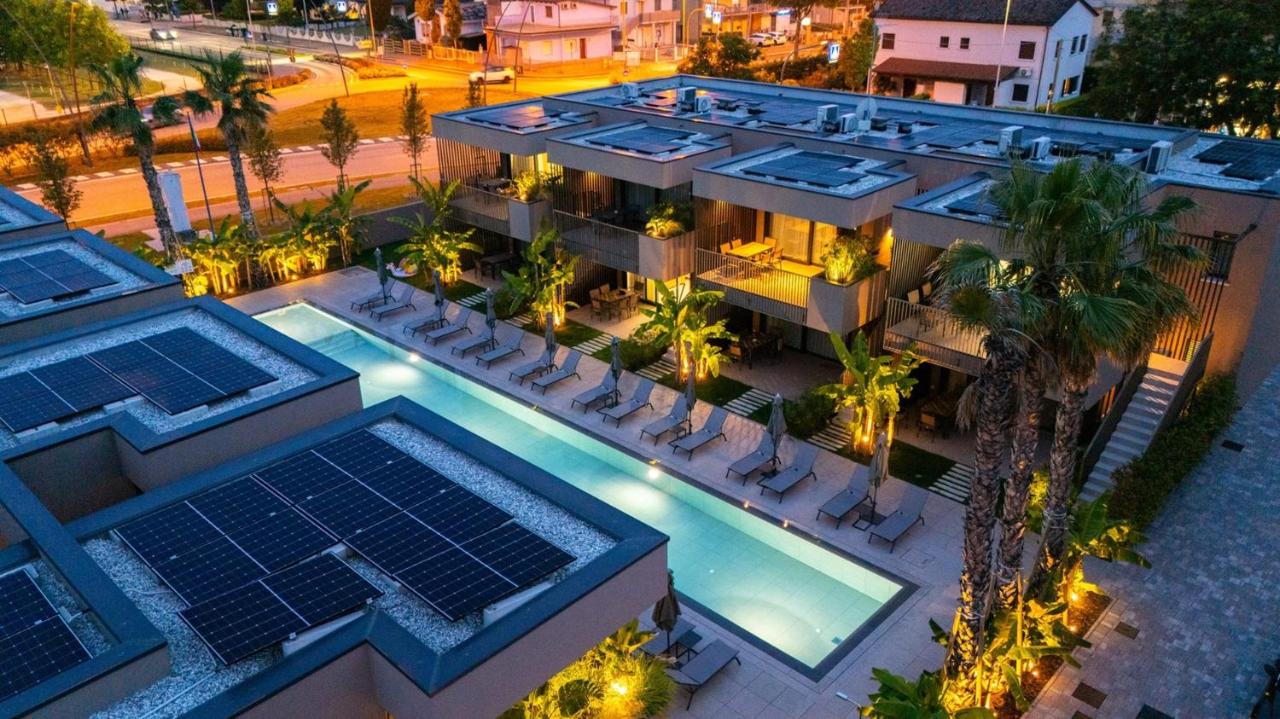 Sun Village Residence con Piscina - Piazza Aurora - Adria Holiday Jesolo - FAMILY APARTMENTS - 2