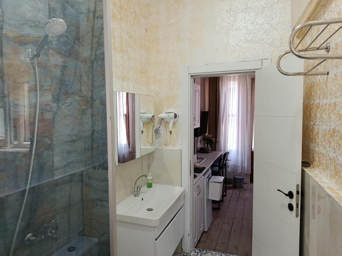 i1 Historic House Hotel with Gorgeous View - 3