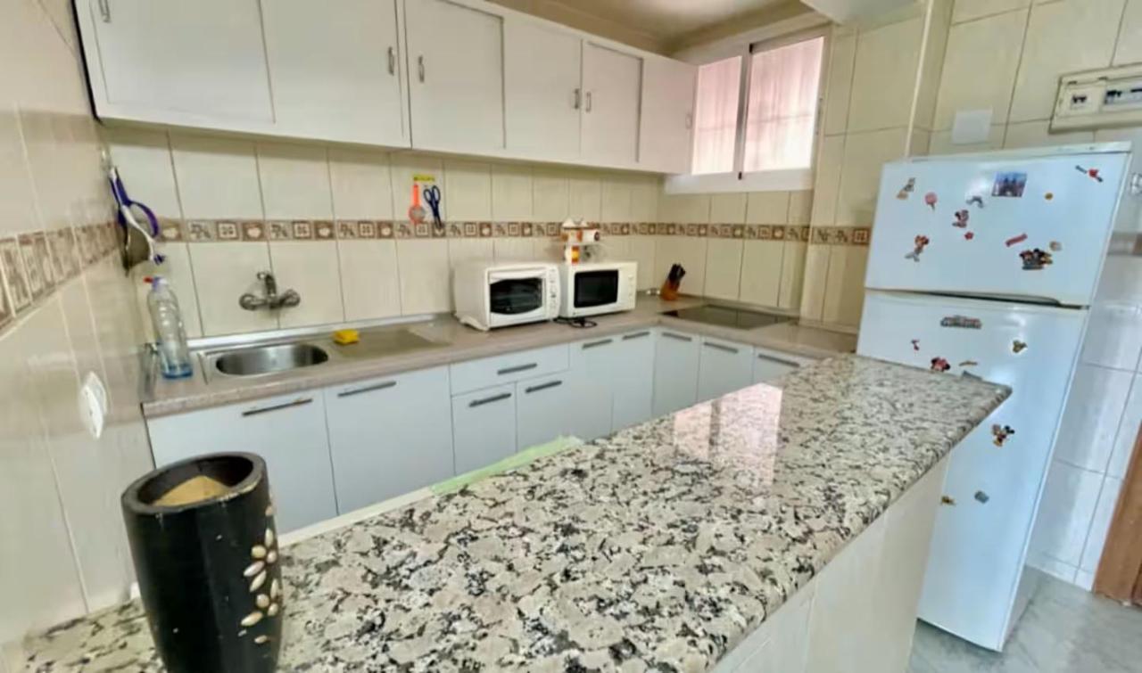 Prime Location! Flat with Sea View -Near Nightlife - 4