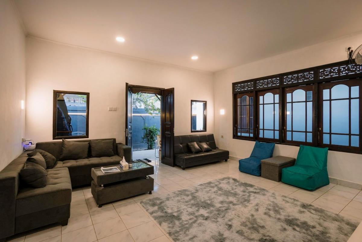 Hawaiian Beach House - 2