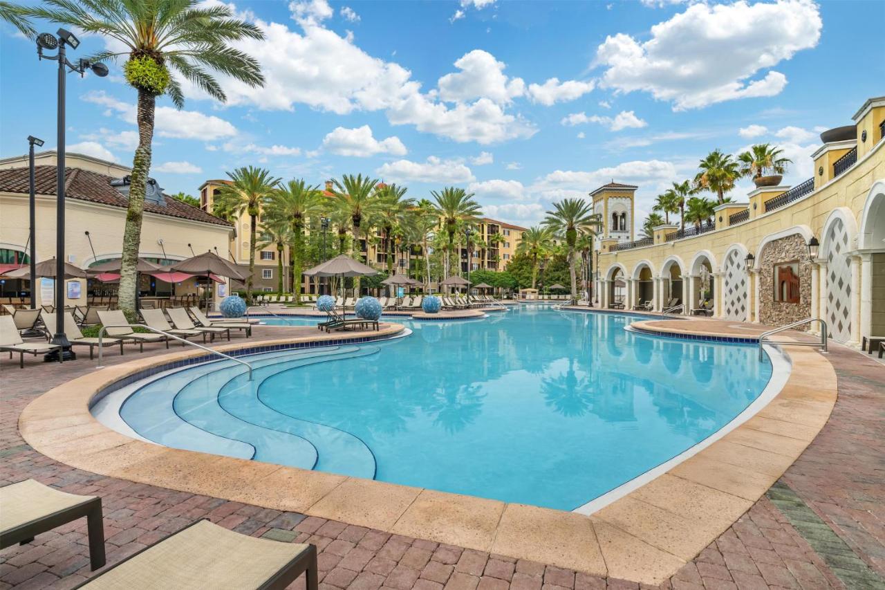 Image: Hilton Grand Vacations Club Tuscany Village Orlando