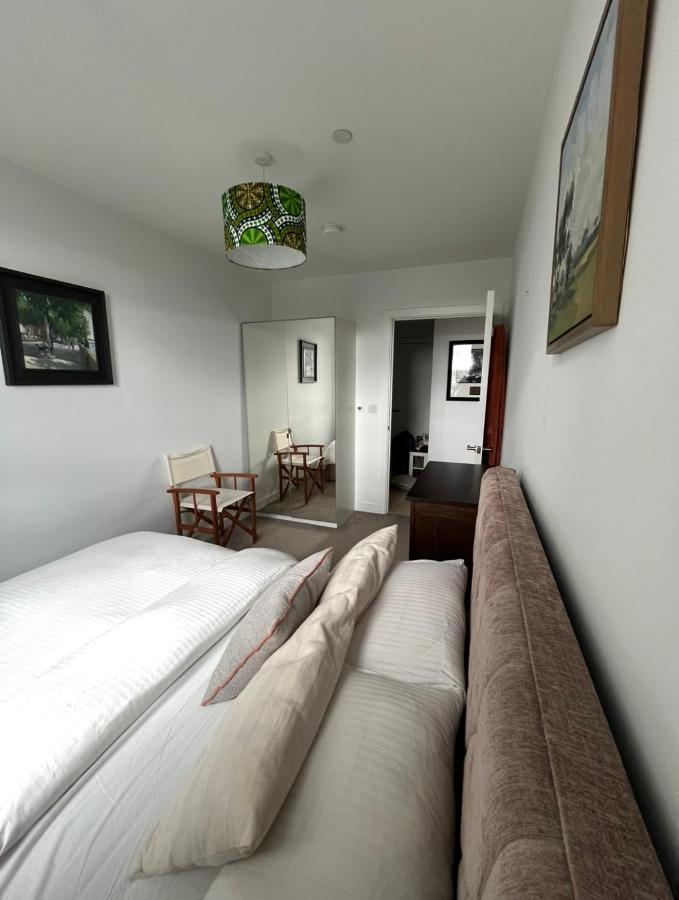 Elephant Park shared Apartment Room