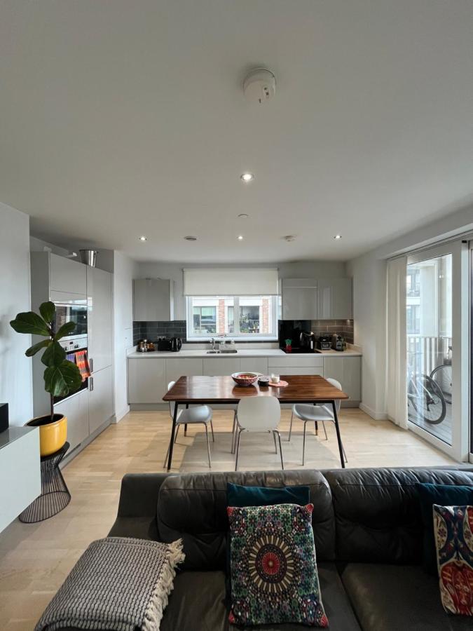 Elephant Park shared Apartment Room - 4