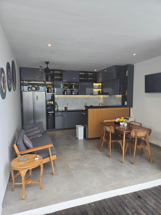 Sunflower Bali Villa 3BR Legian Double Six Beach - 5