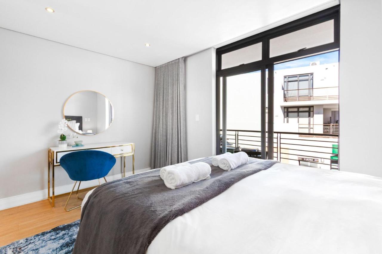 Eden on the Bay 190 - 2