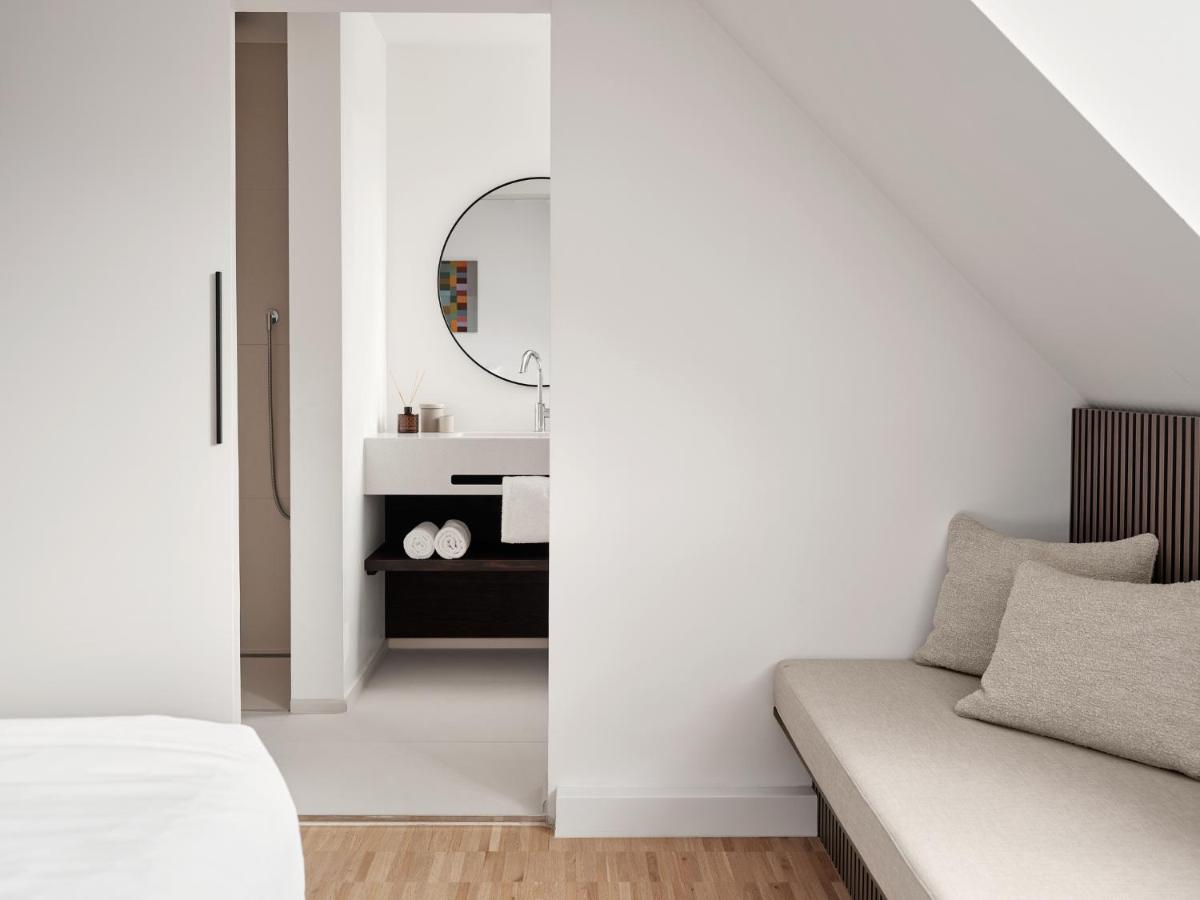 Bob W Munich Schwabing