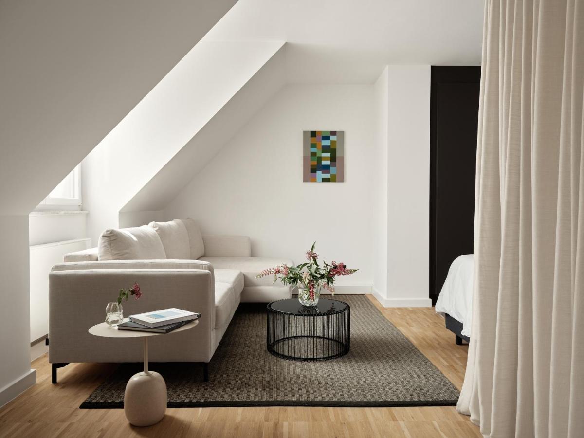 Bob W Munich Schwabing
