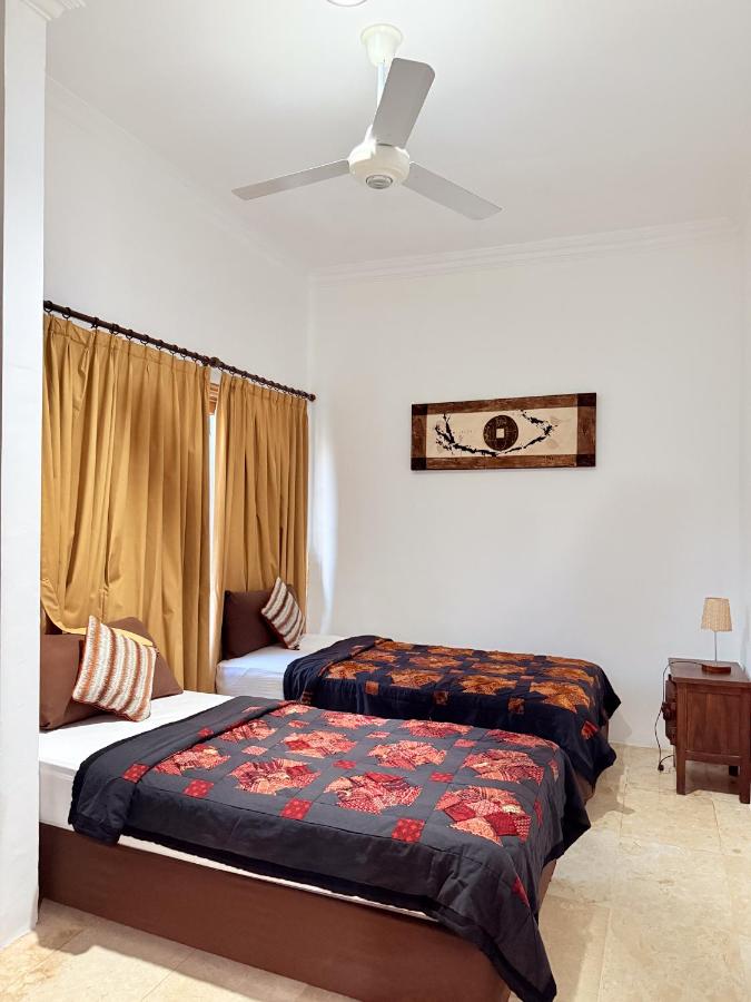 Villa Mimi Mesari Kuta Bali - 2