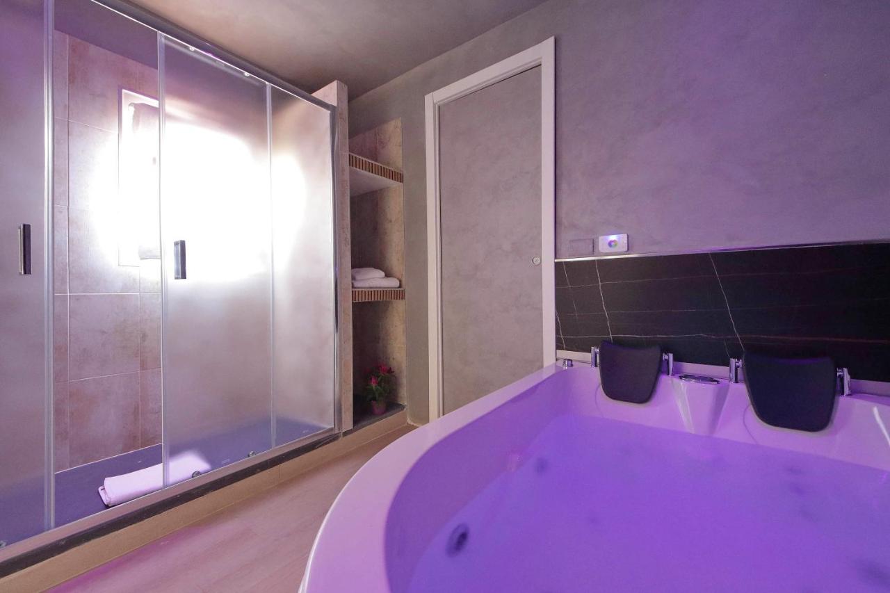 Termini Comfort Rooms and Jacuzzi Suite by Flatinrome - 5