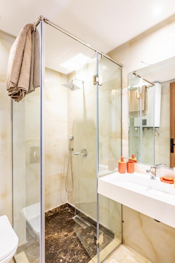 Prestige Apartment in City Center - 3