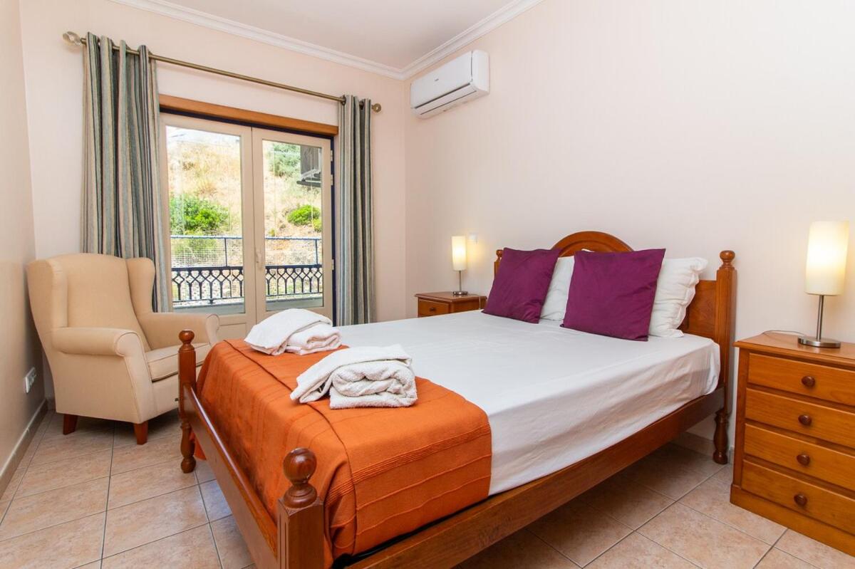 Central 2 Beedroms Old Tow Apartment - 2