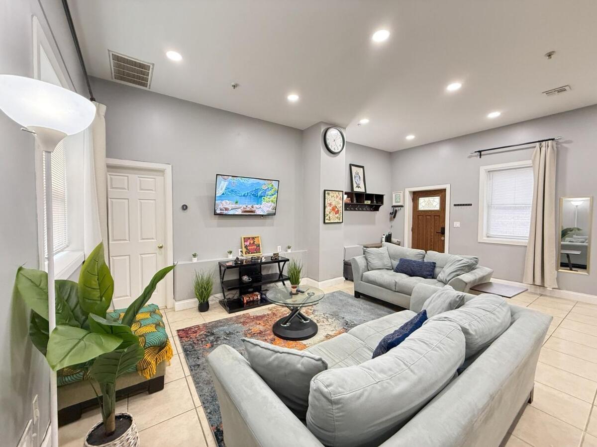 Huge apartment near NYC, Parking - 5