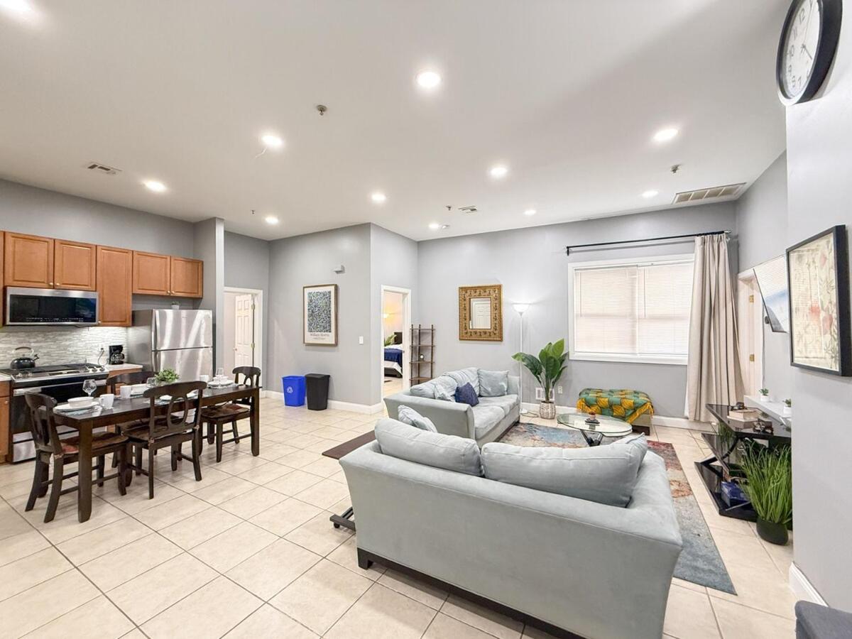 Huge apartment near NYC, Parking - 4